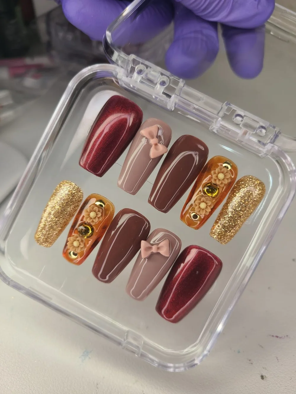 Size-(S)-Autumn Glam Press-On Nail Set – Burgundy, Nude & Gold